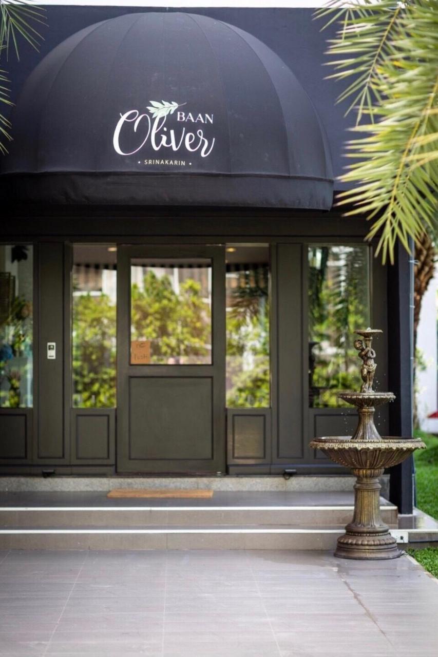 Baan Oliver Srinakarin Bangkok Ngoại thất bức ảnh