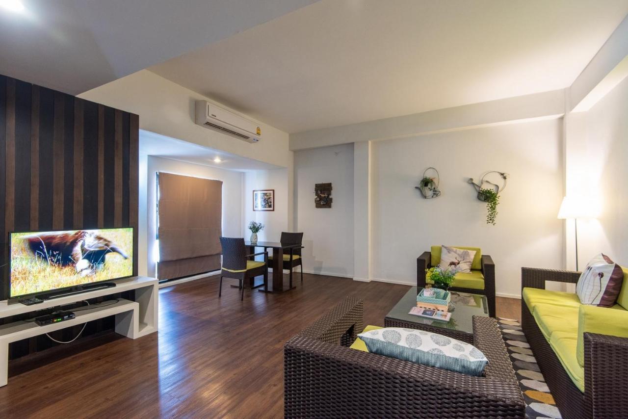 Baan Oliver Srinakarin Bangkok Ngoại thất bức ảnh